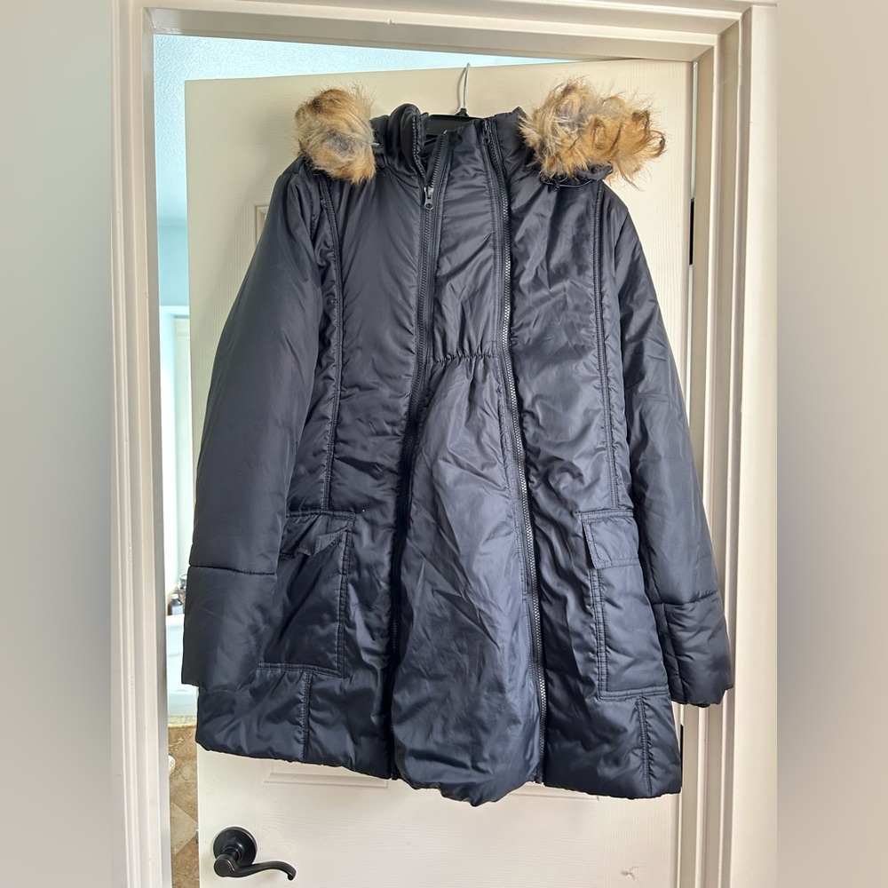 Maternity coat with removable panel
